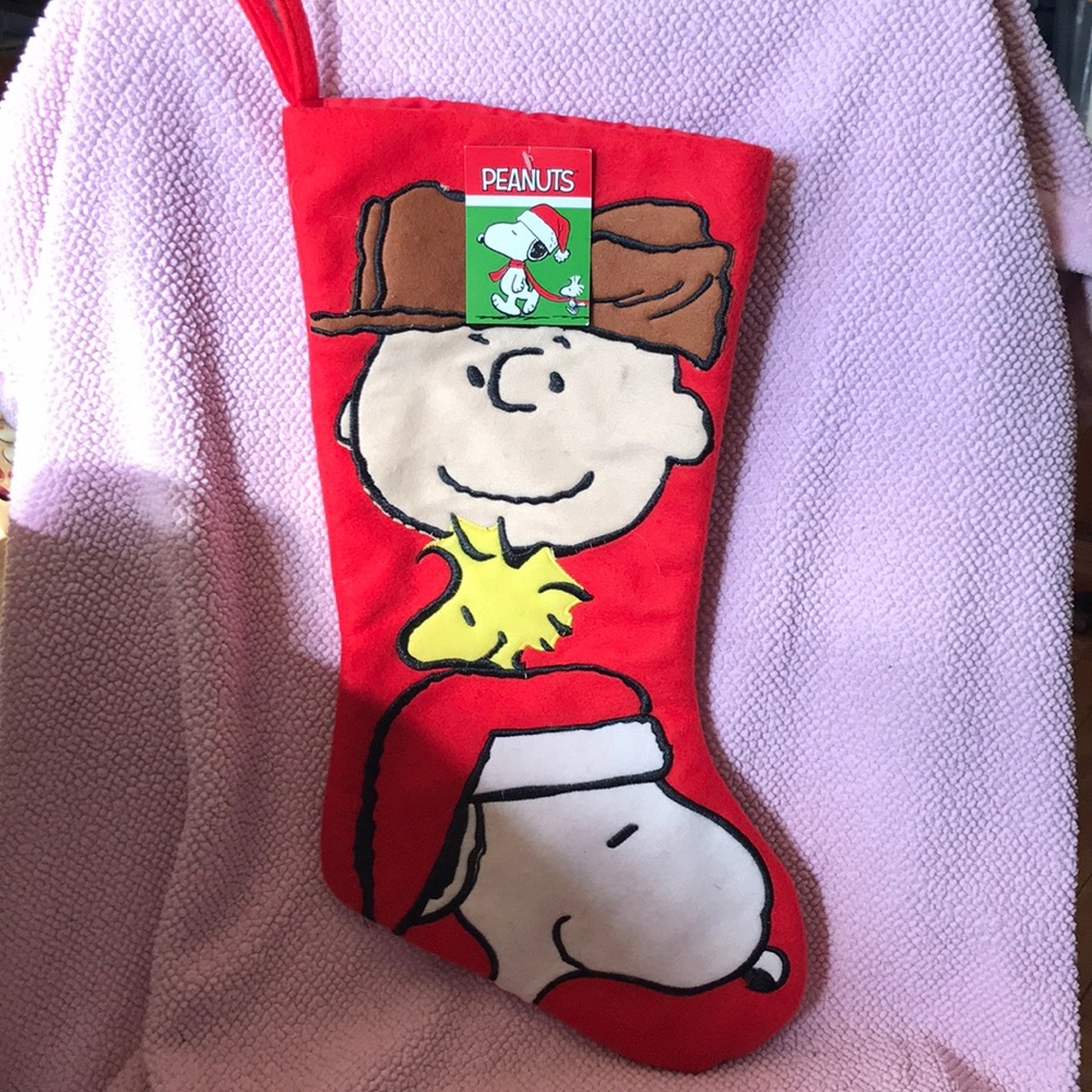 Peanuts stocking